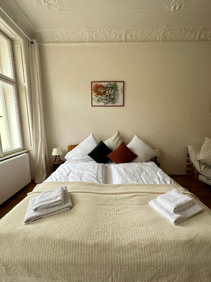 3bdr Bohemian Style Flat With Balcony Apartment *