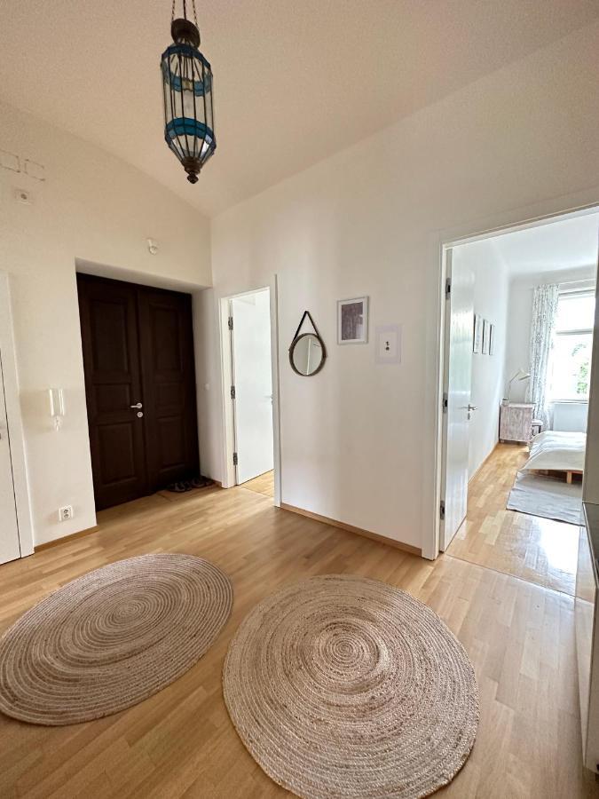 3bdr Bohemian Style Flat With Balcony Prague