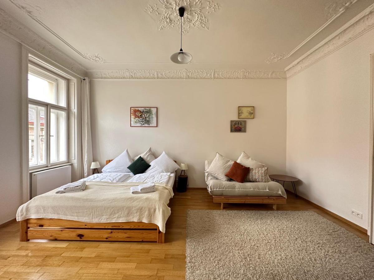 3bdr Bohemian Style Flat With Balcony *
